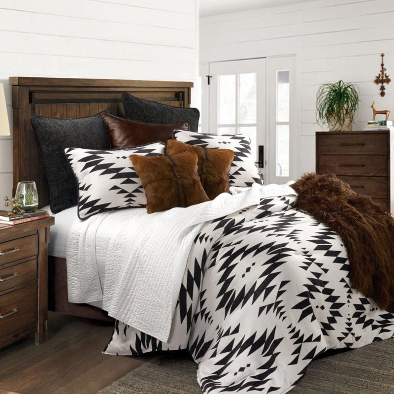 Classic Black and White Southwest Comforter Set