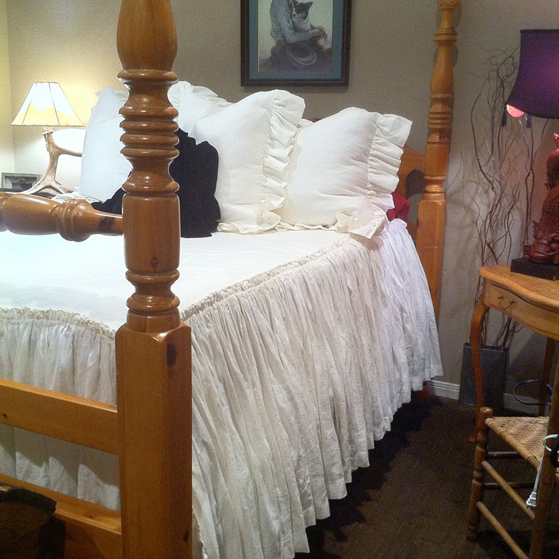Mary Hayden bedspread in Josie Oyster Linen